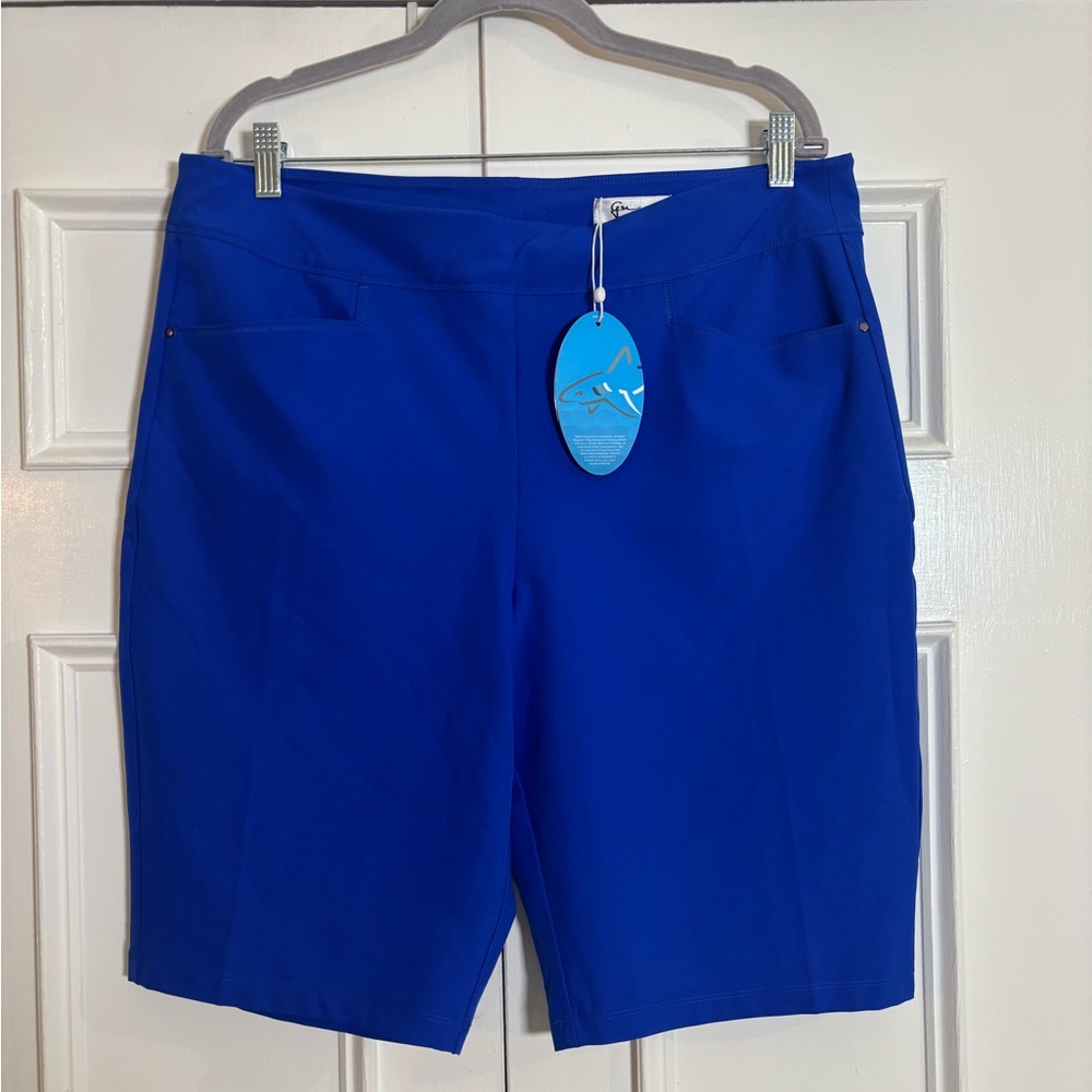 NWT Women’s Greg Norman Pull on Blue Golf Shorts size 14